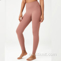 top corto con leggings de cintura alta